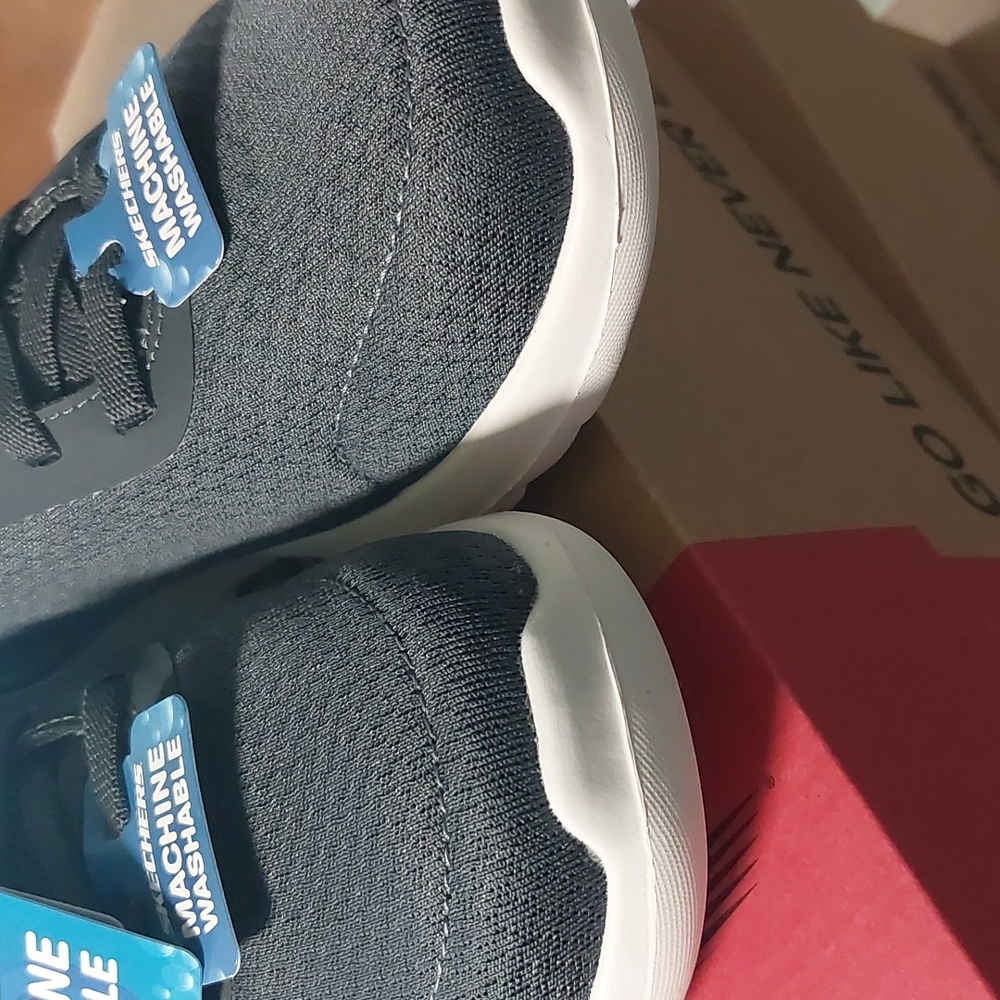 Skechers Gray and White Go Walk Joy Ecstatic, Sneakers Sz 7 Or Sz 8 Only - Picture 6 of 8